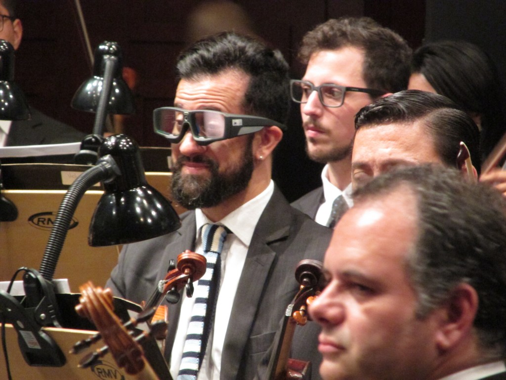 Violinista Anderson Dubiniak com eye-tracker