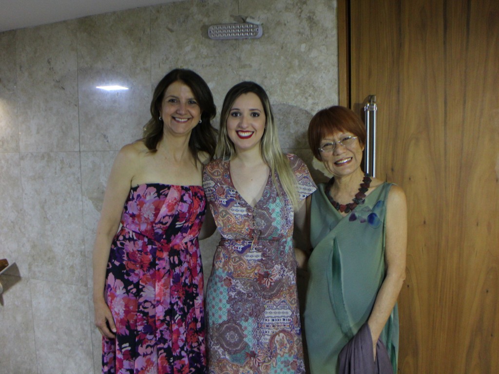 Pianistas Elza Gushikem e Patricia Vanzella com a Maestrina Natalia Larangeira